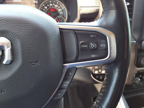Used 2022 RAM 1500 Laramie AWD/4WD image 22