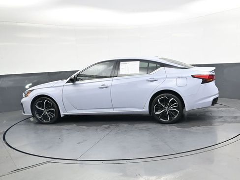 Used 2023 Nissan Altima 2.5 SR w/ SR Premium Package AWD/4WD image 7