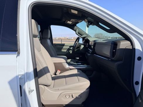 Certified 2026 Chevrolet Silverado 1500 LTZ w/ LTZ Convenience Package II image 11