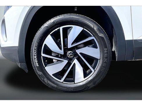 Used 2024 Volkswagen Atlas SE FWD image 28
