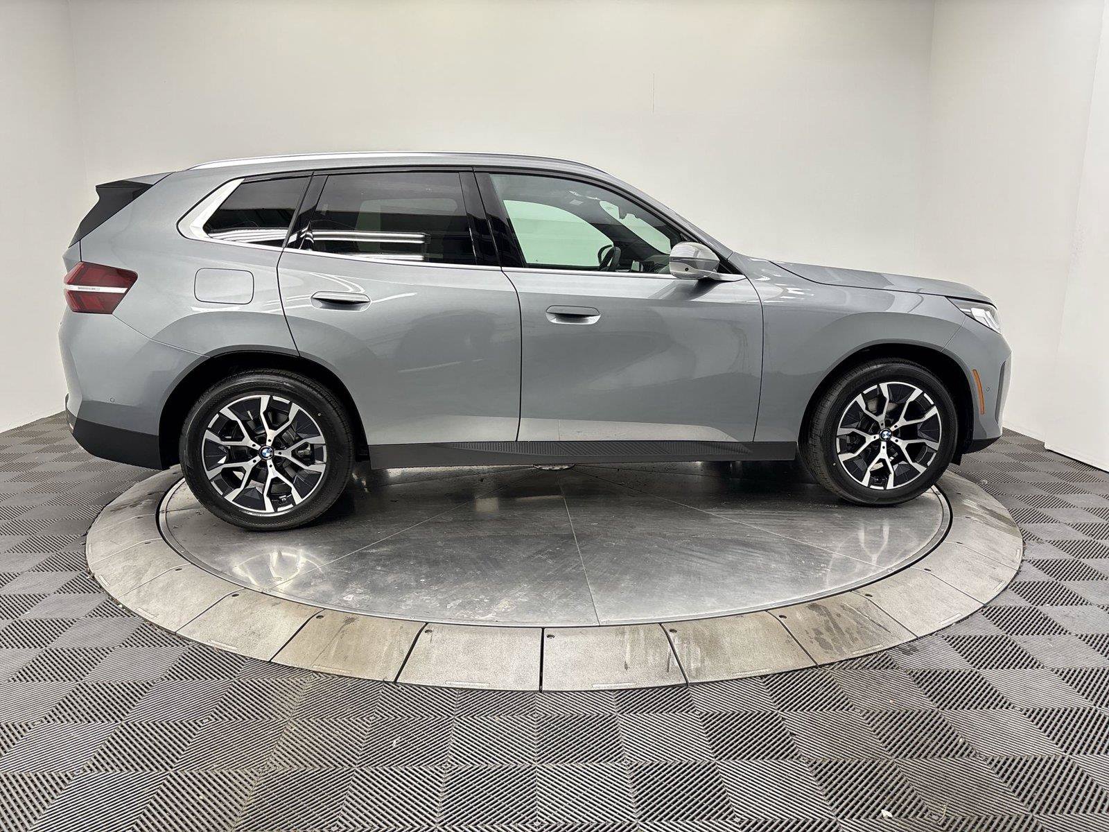 New 2026 BMW X3 xDrive30i w/ Premium Package AWD/4WD image 17