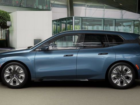 New 2026 BMW iX xDrive45 image 31