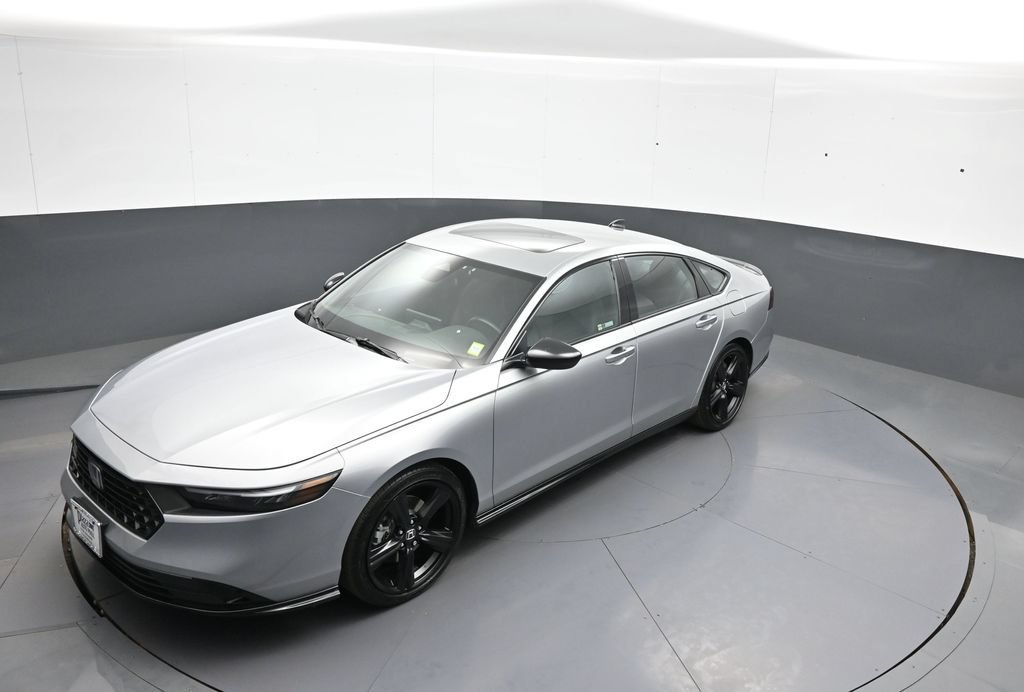 Used 2024 Honda Accord Sport image 33