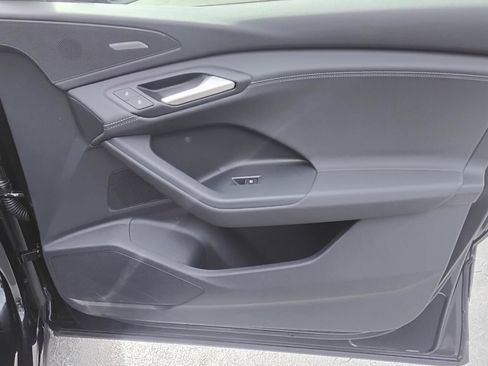 Certified 2025 Audi Q6 e-tron Premium Plus image 24