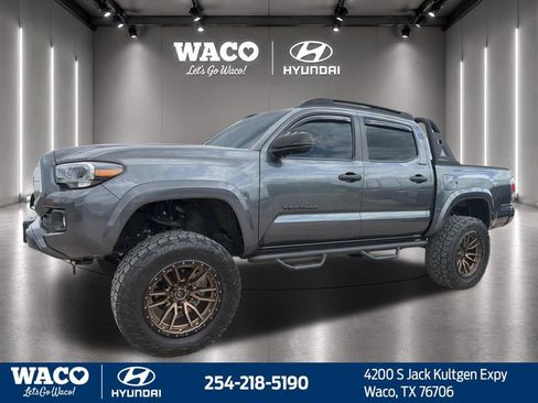 Used 2021 Toyota Tacoma Limited AWD/4WD image 6