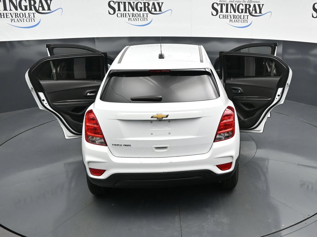 Certified 2022 Chevrolet Trax LS w/ Tint and Cruise Package AWD/4WD image 35
