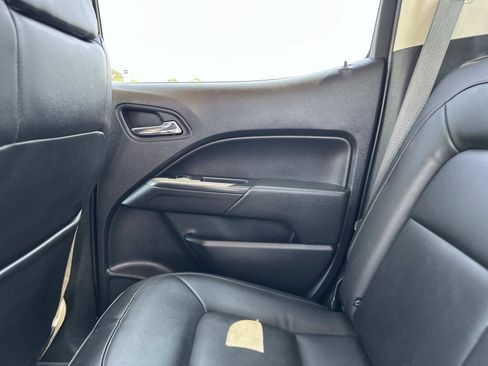 Used 2018 Chevrolet Colorado ZR2 image 16