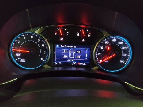 Used 2020 Chevrolet Equinox LT FWD image 23