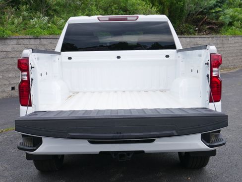 Certified 2023 Chevrolet Silverado 1500 Custom AWD/4WD image 6