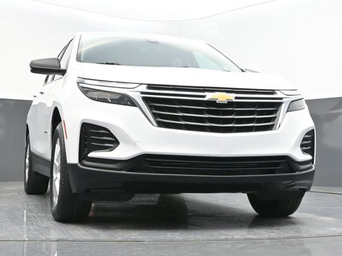 Used 2022 Chevrolet Equinox LS w/ LS Convenience Package image 31