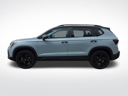 New 2026 Volkswagen Taos SE AWD/4WD image 8