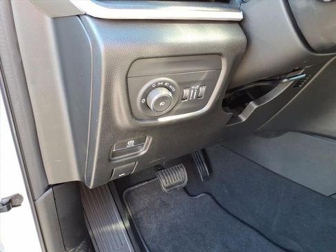 New 2025 Jeep Grand Cherokee L Limited w/ Trailer Tow Package image 20