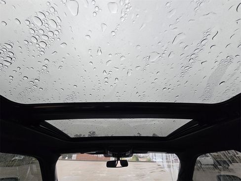 Used 2020 Ford F250 Platinum w/ Tremor Off-Road Package image 11