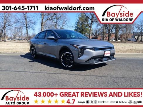 New 2026 Kia K4 EX image 1