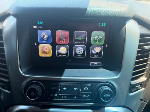 Used 2019 Chevrolet Tahoe Premier AWD/4WD image 18