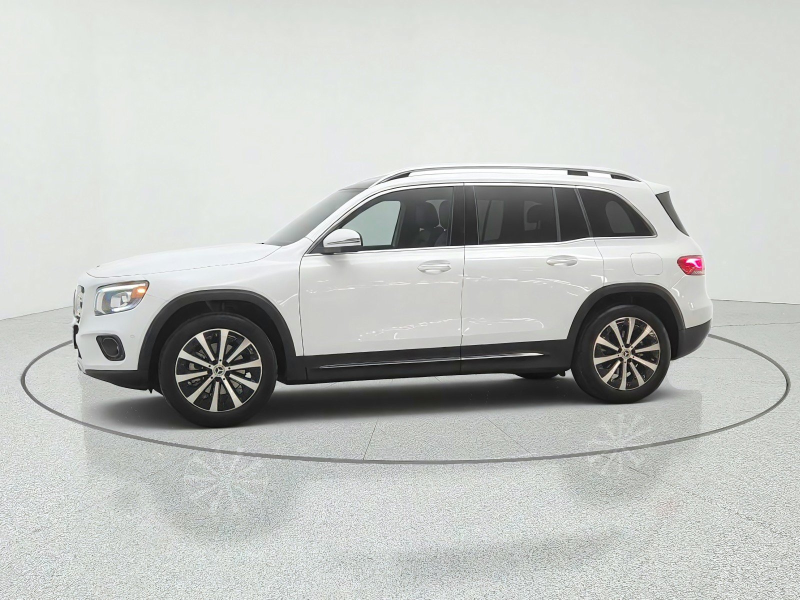 Used 2022 Mercedes-Benz GLB 250 image 8