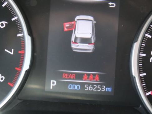 Used 2022 Toyota RAV4 XLE FWD image 23