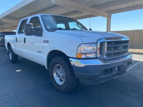 Used 2004 Ford F250 Lariat RWD image 4