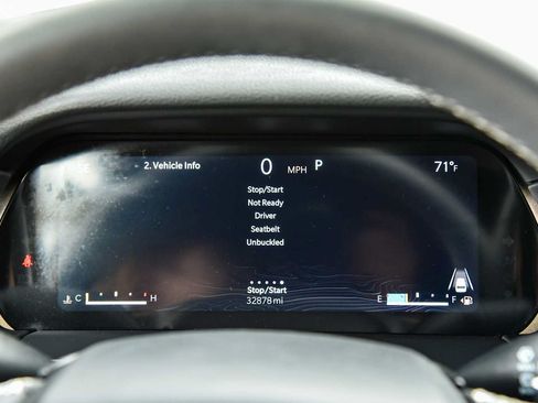 Used 2023 Jeep Grand Cherokee Altitude AWD/4WD image 16
