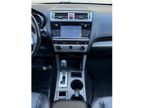 Used 2016 Subaru Outback 2.5i Limited AWD/4WD image 14