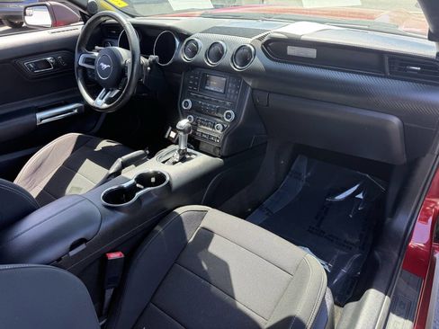 Used 2017 Ford Mustang Coupe RWD image 16