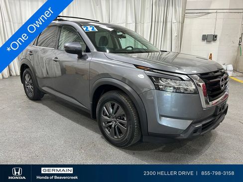 Used 2022 Nissan Pathfinder SV AWD/4WD image 1