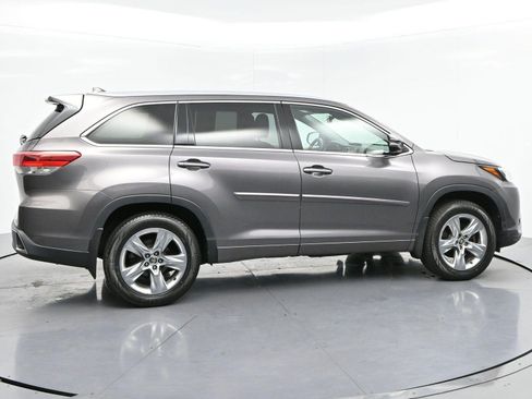 Used 2019 Toyota Highlander Limited AWD/4WD image 8