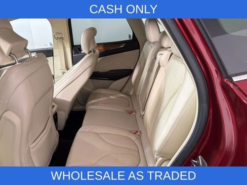 Used 2016 Lincoln MKC Reserve w/ Lincoln MKC Climate Package FWD image 14