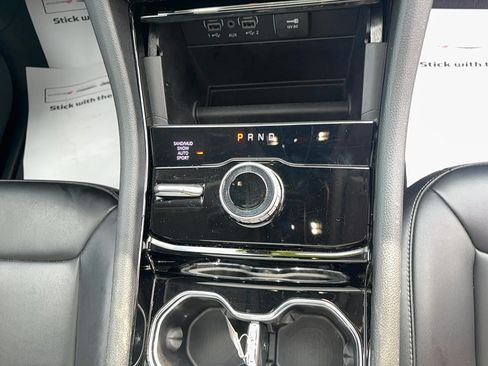Used 2023 Jeep Grand Cherokee Limited AWD/4WD image 18