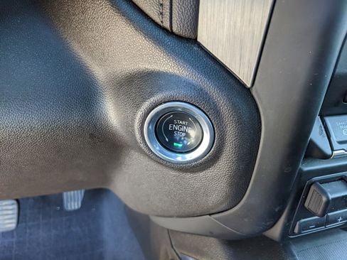 Used 2022 GMC Sierra 2500 Denali image 28