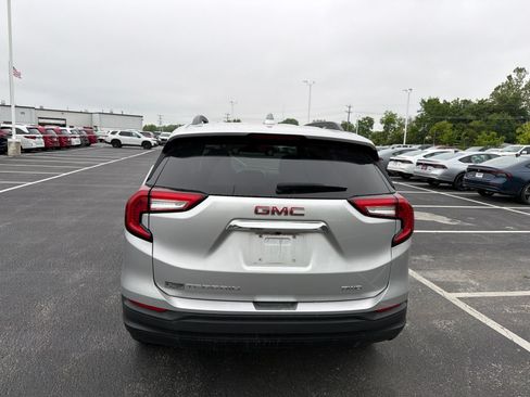 Used 2022 GMC Terrain SLE w/ Driver Convenience Package AWD/4WD image 6