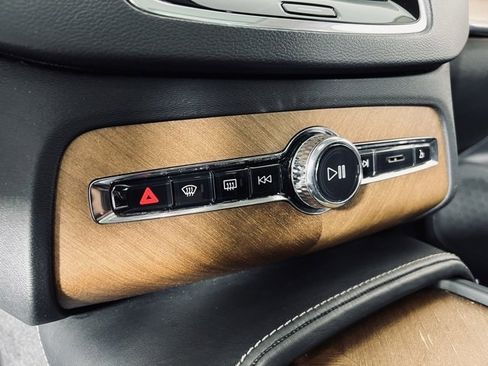 Used 2019 Volvo XC90 T6 Inscription image 32