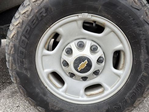 Used 2023 Chevrolet Silverado 2500 W/T w/ WT Fleet Convenience Package image 18