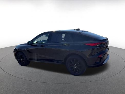 Used 2025 Buick Envista Sport Touring image 10