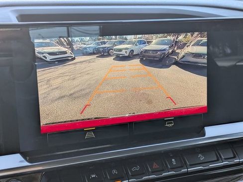 Used 2023 Chevrolet Silverado 1500 LT w/ Z71 Off-Road Package image 27