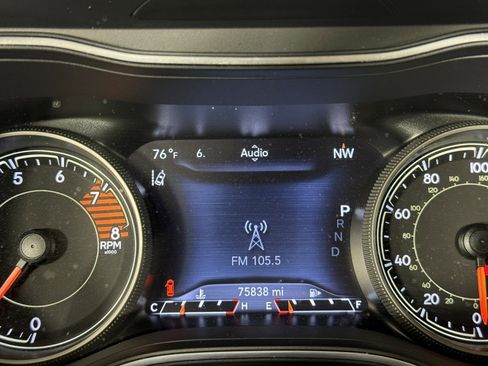 Used 2022 Jeep Cherokee Latitude Lux FWD image 17