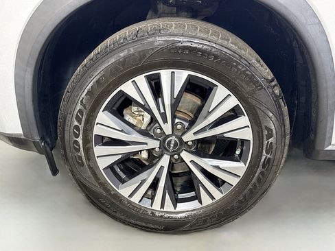 Used 2022 Nissan Rogue SV FWD image 38