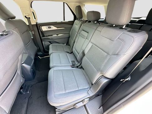 New 2026 Ford Explorer Active AWD/4WD image 17
