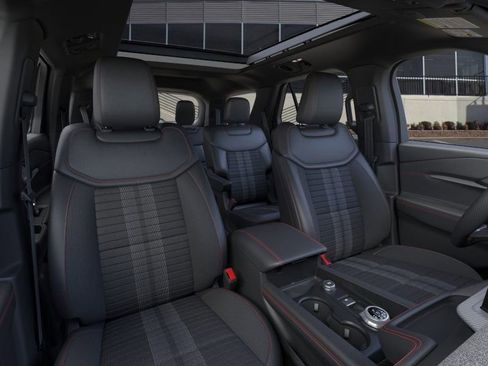 New 2026 Ford Explorer ST-Line w/ ST-Line Street Pack image 10