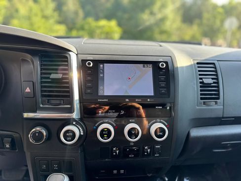 Used 2021 Toyota Sequoia TRD Pro AWD/4WD image 21