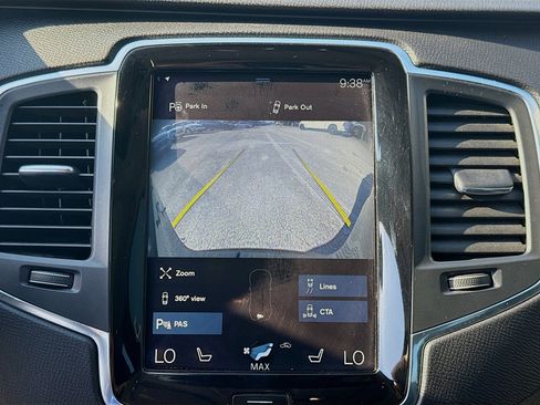 Used 2017 Volvo XC90 T5 Momentum w/ Vision Package image 14