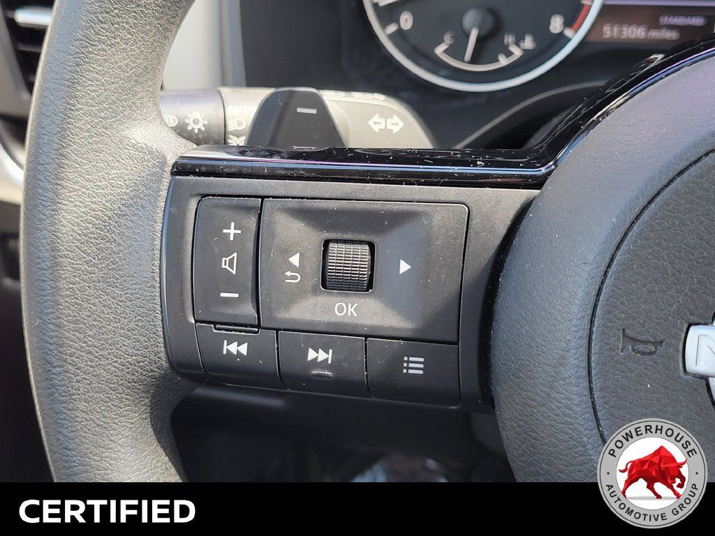 Used 2023 Nissan Rogue SV FWD image 28