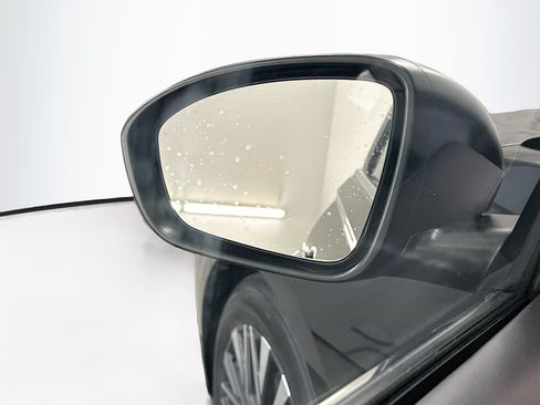 Used 2025 Nissan Altima 2.5 SV FWD image 16