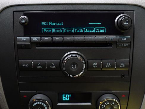 Used 2009 Buick Lucerne CX FWD image 37