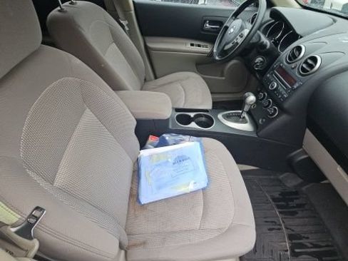 Used 2010 Nissan Rogue SL FWD image 11