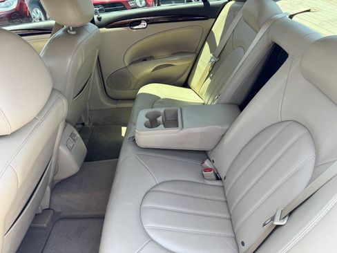 Used 2011 Buick Lucerne CXL FWD image 28