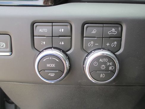 New 2026 GMC Sierra 2500 AT4X AWD/4WD image 17