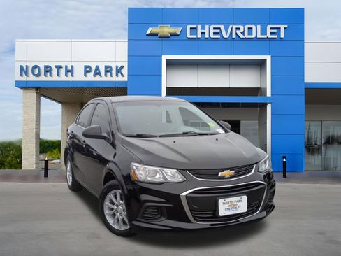 Used 2019 Chevrolet Sonic LT image 1