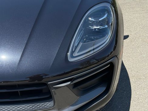 Certified 2023 Porsche Macan Turbo AWD/4WD image 11