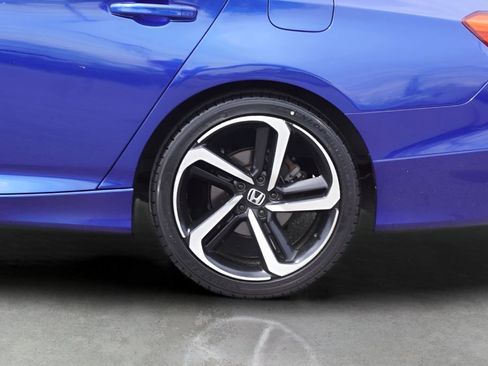 Used 2019 Honda Accord Sport image 6